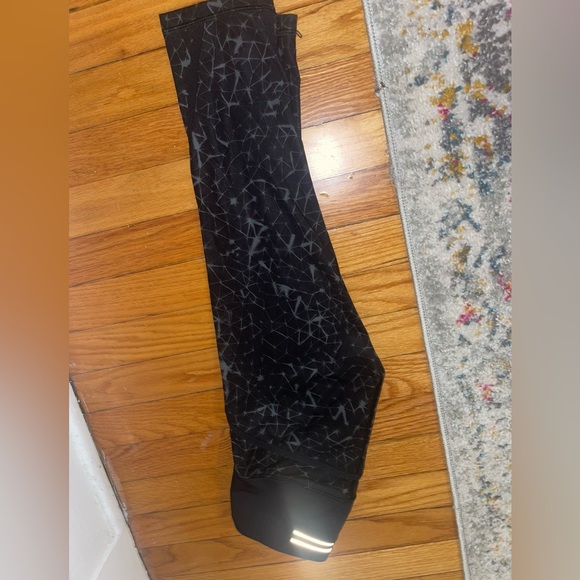 Lululemon Crushed Charcoal Inspire Tight Leggings - Picture 4 of 6